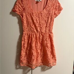 Forever 21 Peach Short Sleeve Dress Size S